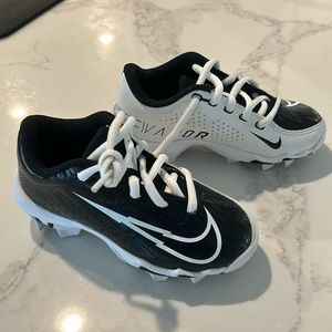 Brand new cleats size 10 toddler